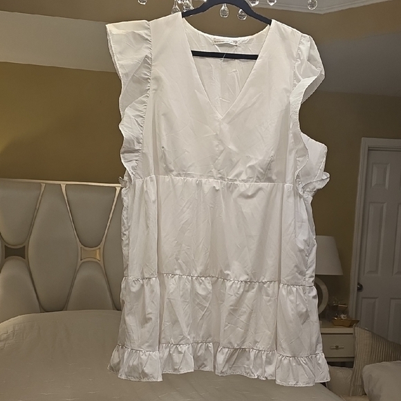 Abercrombie & Fitch Dresses & Skirts - Abercrombie & Fitch White Mini Dress XXXLP